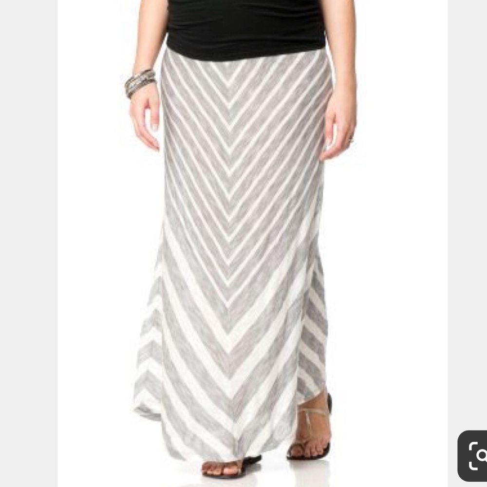 Macy’s Motherhood Maternity chevron maxi skirt